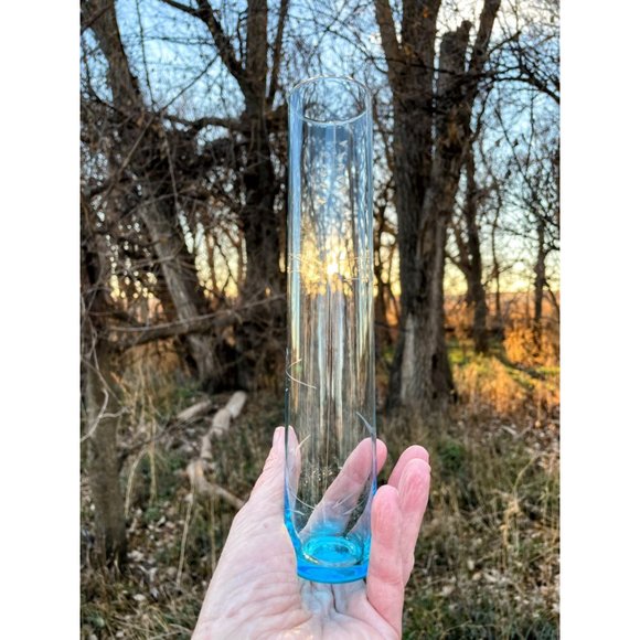 Vintage Turquoise Blue Clear Tint Etched Tall Bud Flower Vase 9.5" - Picture 11 of 14